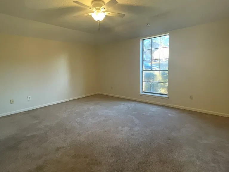 3606 Skyline Blvd #1 — Photo 10