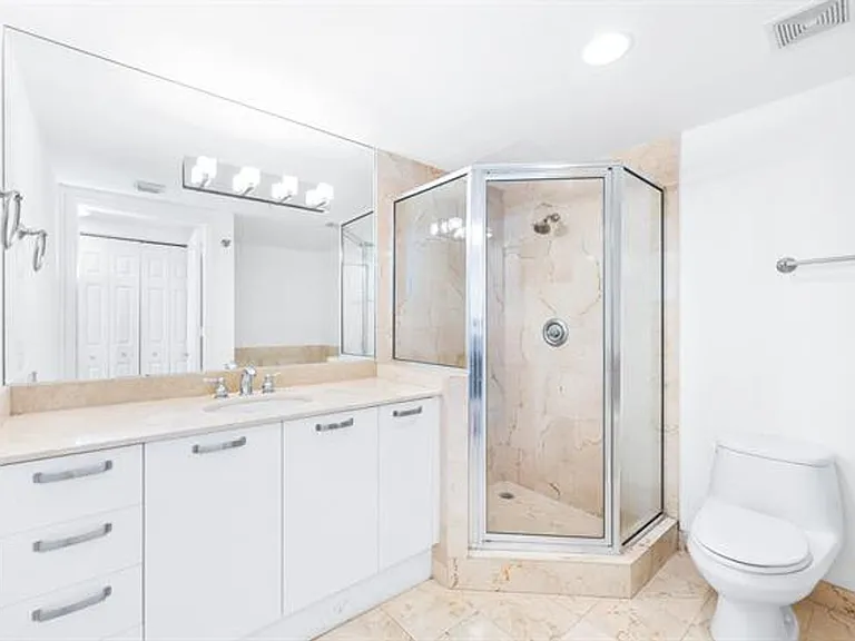 2030 S Douglas Rd #CU-807 — Photo 7
