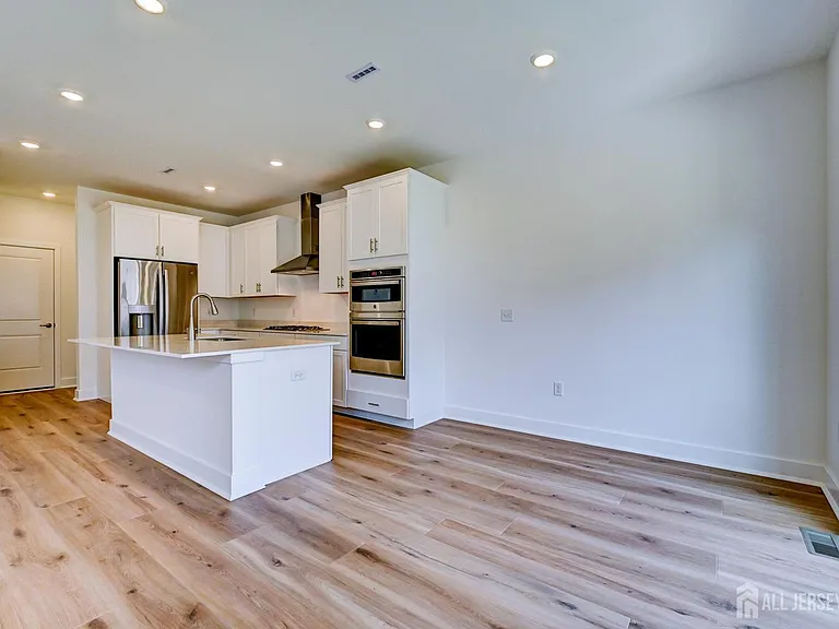 13 Griffin Ln — Photo 16