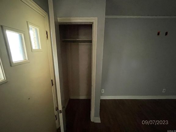 2nd image of 17 N Lakeside Ln