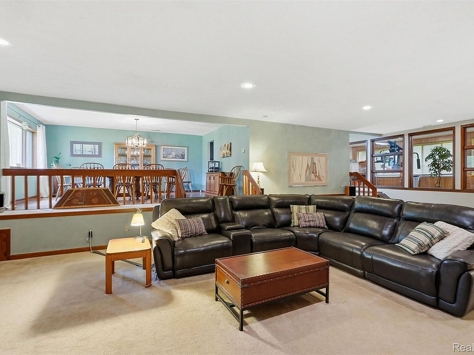 11034 Grand River Rd, photo 14