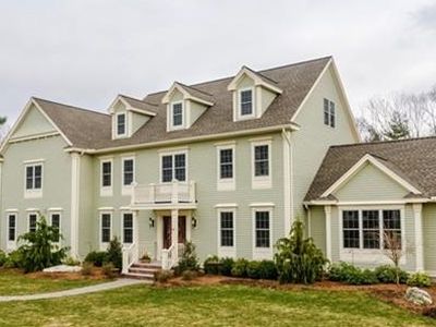 45 Robinson Dr, Bedford, MA, 01730