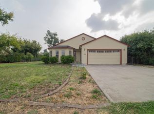 3296 Bursell Rd, Central Pt, OR 97502