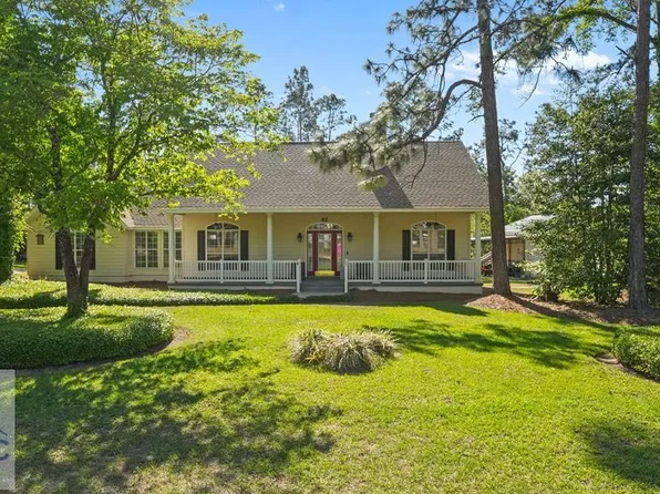 62 Jekyll Island Rd, Jesup, GA 31545