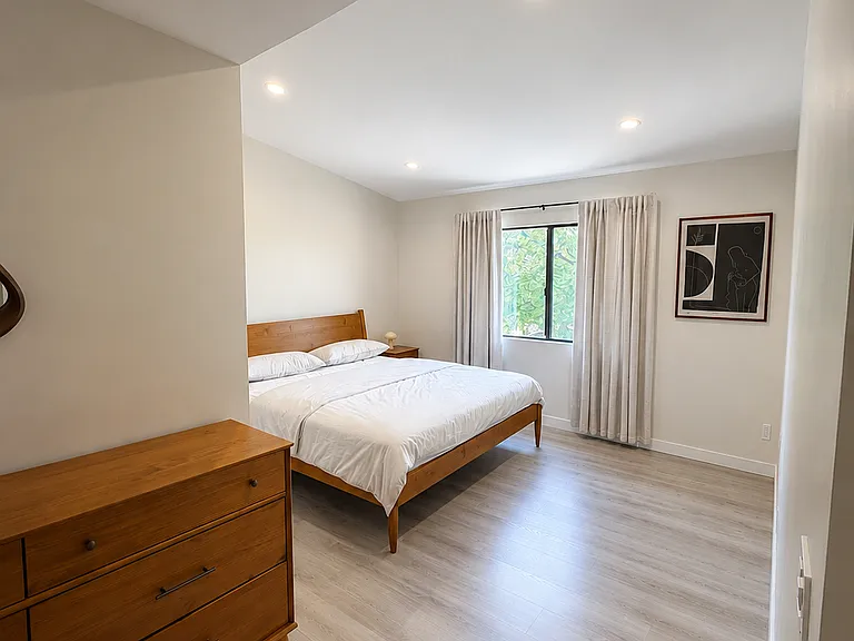 8601 Sunland Blvd #67 — Photo 34