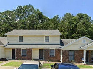 910 B S Barbeque Rd #C, Greenville, NC 27834