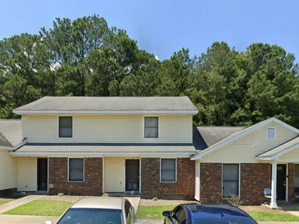 910 B S Barbeque Rd #A-d, Greenville, NC 27834