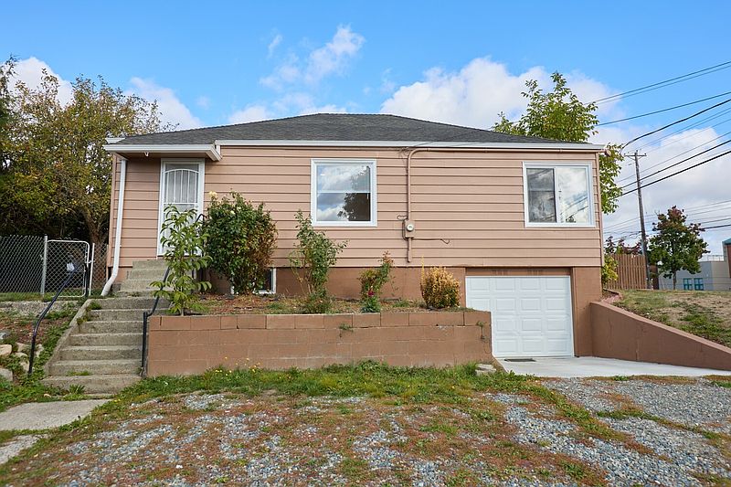4th image of 5324 McKinley Avenue