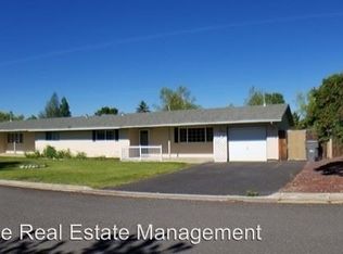 10758 Preddy Ave, Klamath Falls, OR 97603