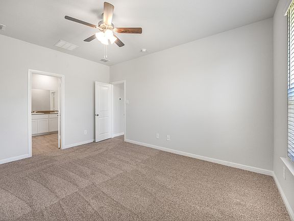 3rd image of 198 Bay Meadows Ln