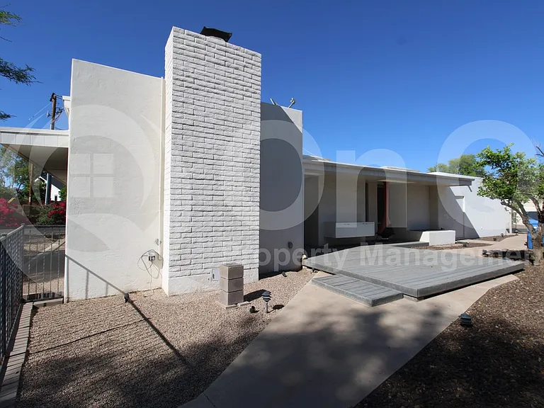 3135 N 48th St — Photo 23