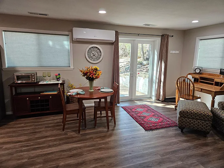 2029 Meadowbrook Rd — Photo 1