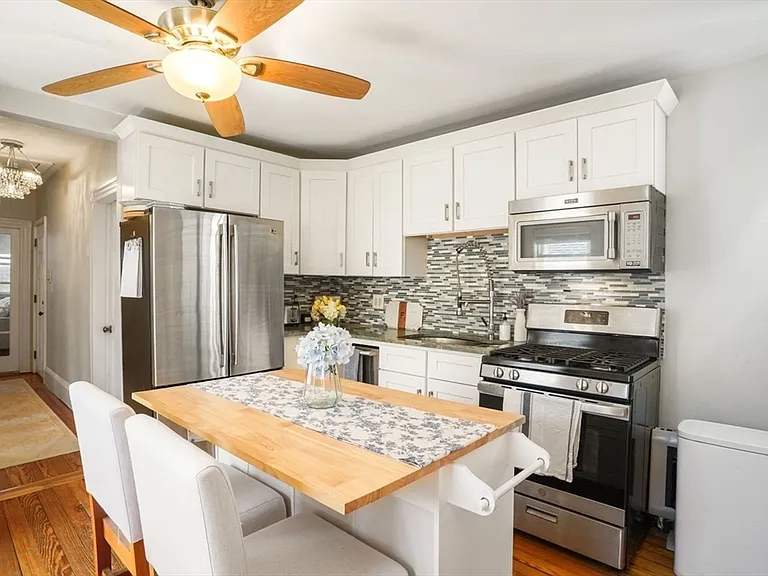 79 Pearl St #3 — Photo 10
