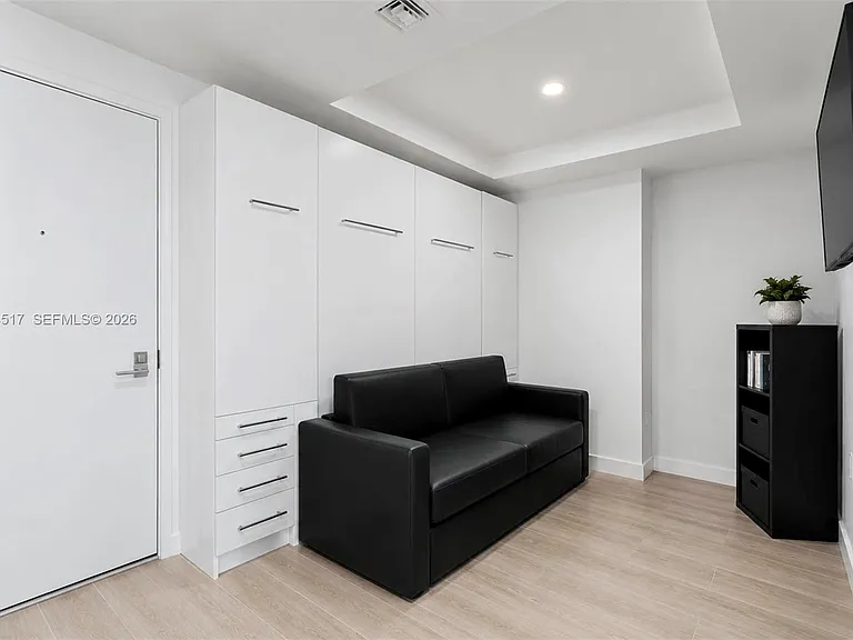 55 SW 9th St #1105 — Photo 8