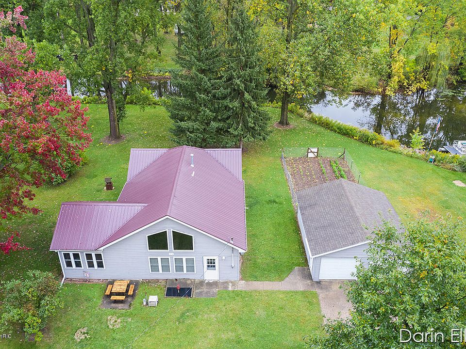 1st image of 217 Woodlawn Dr