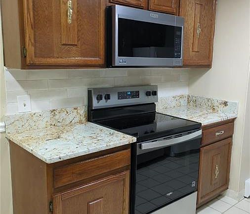 5th image of 300 Smithfield Ave #P2-17