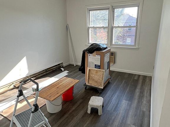 5th image of 10322 51st Ave #2