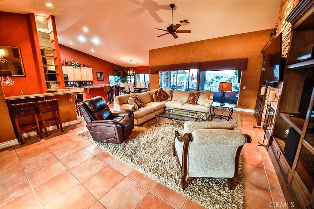 4 bed, 3.5 bath, 2904 sqft, $4,950 — Photo 4