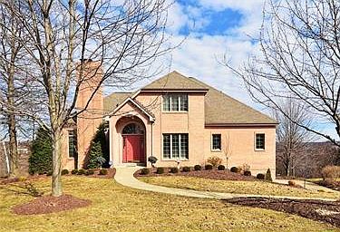 2nd image of 2113 W Grove Dr