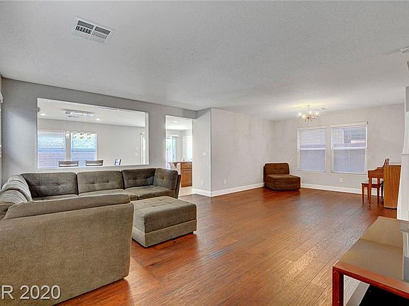 4th image of 9277 Weeping Water Ave