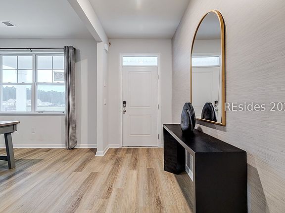 4th image of 1096 Sanctuary Dr