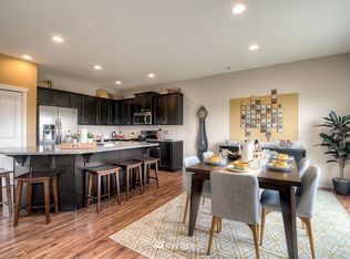 10588 191st St E, Puyallup, WA 98374