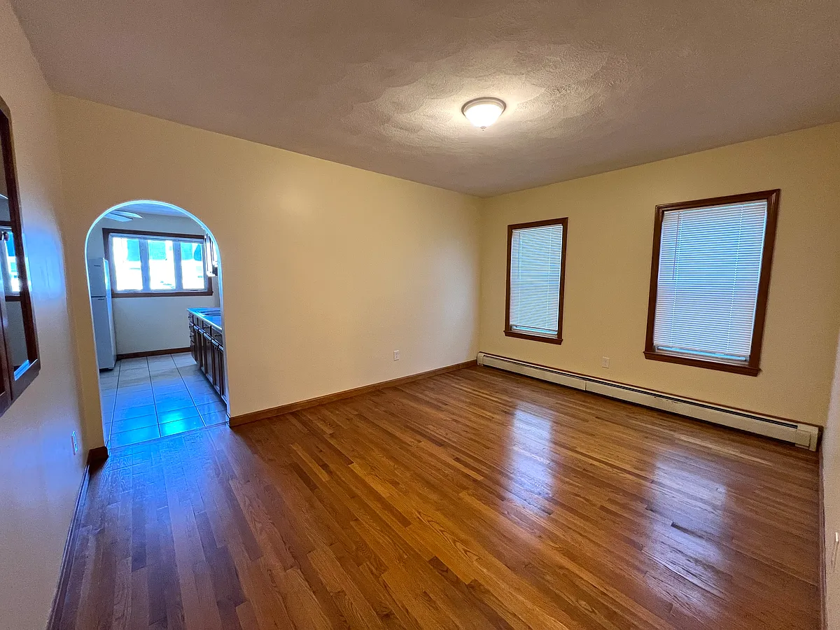 Building Photo - 225 Holland St #3