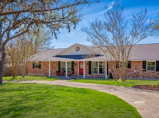 1370 Nixon Dr, Boerne, TX 78006