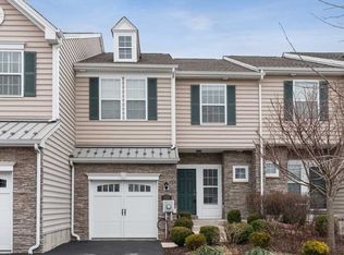 1332 Glastonbury Ln, Fishkill, NY 12524