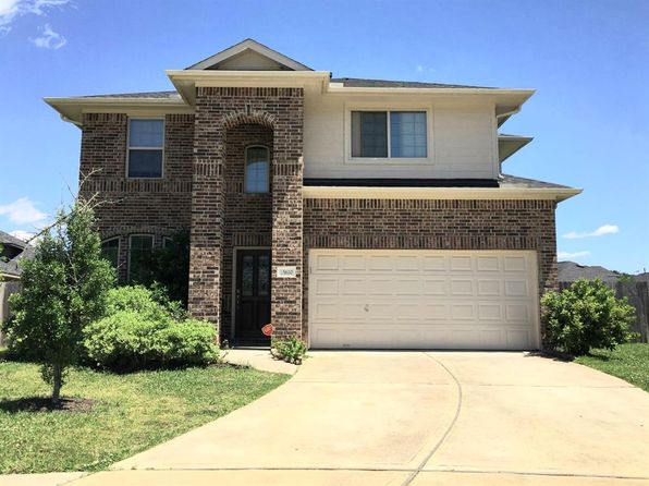 15610 Whisper Woods Dr
