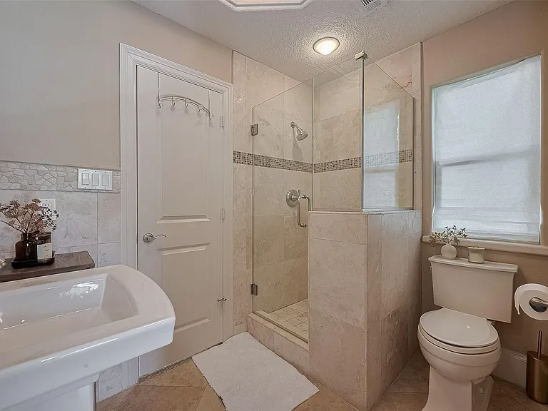 6419 Rodrigo St — Photo 8