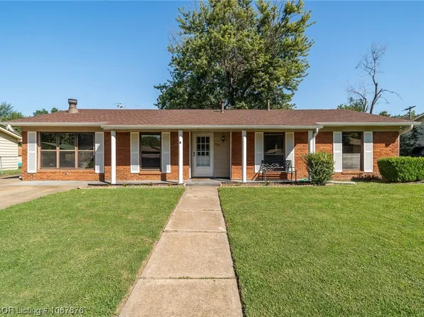 8323 Colony Ln, Fort Smith, AR 72908