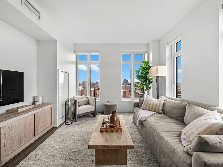 543 W 122nd St #19C — Photo 3