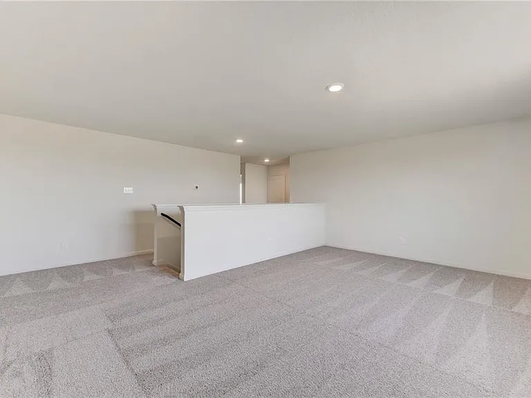 1001 Riverdale Cv — Photo 8