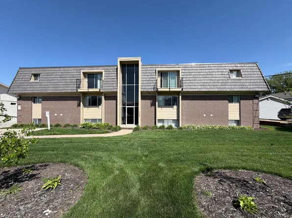 78th Place, 343 S 78th St APT 12, Omaha, NE 68114