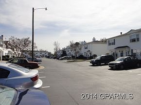 2nd image of 3914 Vv8 Sterling Pointe Dr