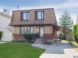 892 Monroe St, West Hempstead, NY 11552