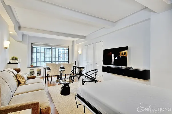 Sold by City Connections Realty | media 4