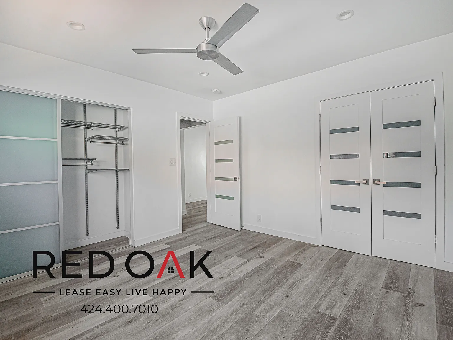 Lovely One Bedroom with Hard-Wood Floors, Wall A/C, and On-Site Laundry ~ In Vibrant Koreatown! — Photo 3
