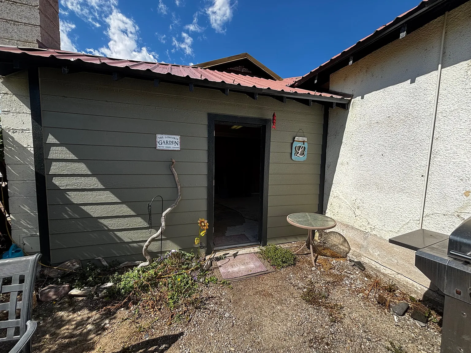 2 bed, 1886 sqft, $1,500 — Photo 3