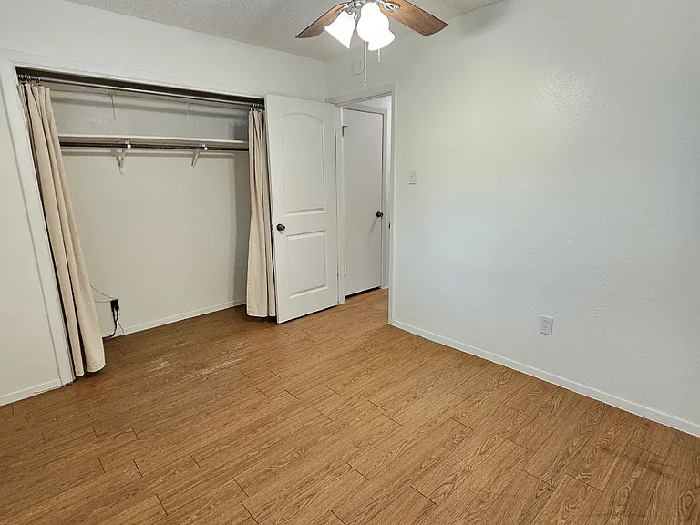 8005 Creekmere Ln — Photo 14
