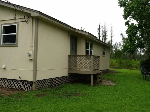 820 Camp Seale Rd, Livingston, TX 77351