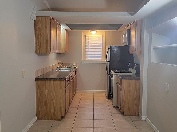 3rd image of 2813 NW Morningside Dr