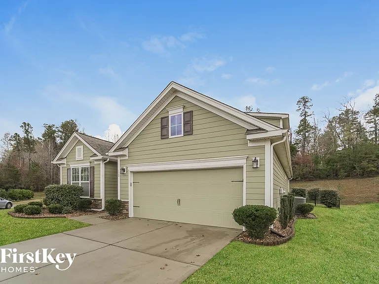 124 Ridgemont Ln — Photo 3