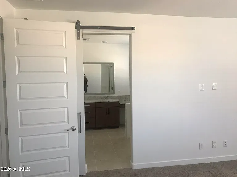 1165 E Thompson Way — Photo 14