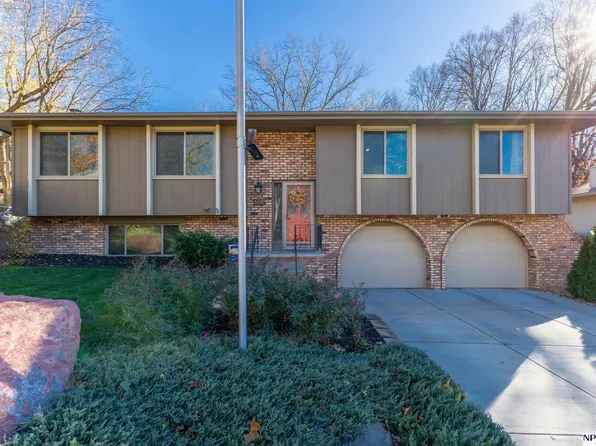 606 N Martin Dr, Bellevue, NE 68005