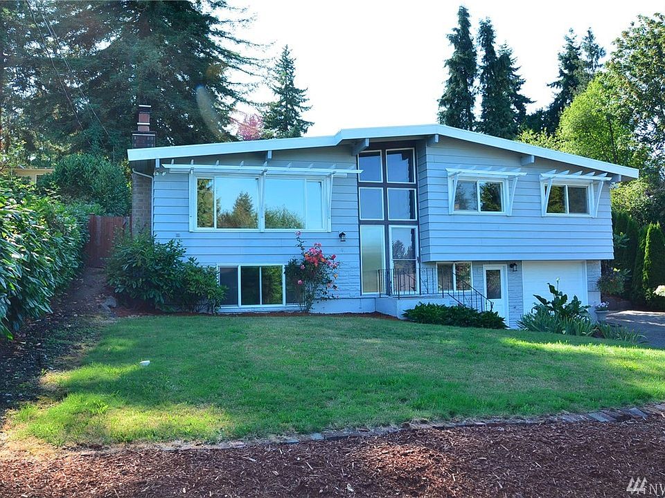 1st image of 20411 10th Ave S