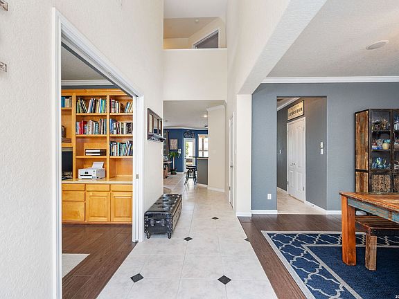 2nd image of 21126 LAS LOMAS BLVD