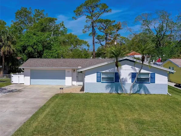 538 Gertrude Ln, South Daytona, FL 32119