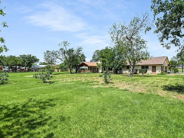 7 Brenda Ln — Photo 18